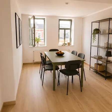 Daire Grosszuegiges - 2 Schlafzimmer Mit 6 Boxspringbetten, Schlafsofa, Gemuetlicher Essbereich, Wlan, Self Check-in
